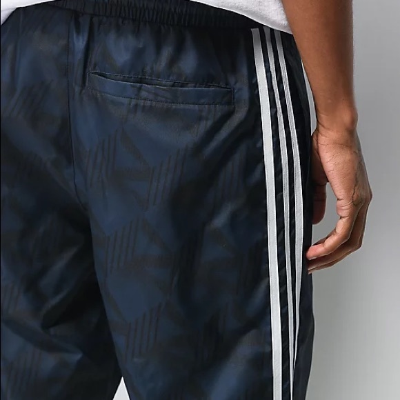 Adidas - Picture 2 of 3